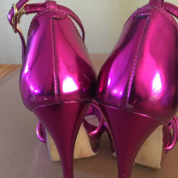 ANDERA High Heels - Picture 6 of 7